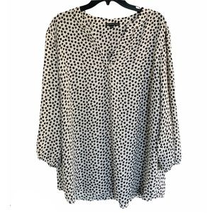 Adrianna Papell black & gray dot 3/4 blouse 2X